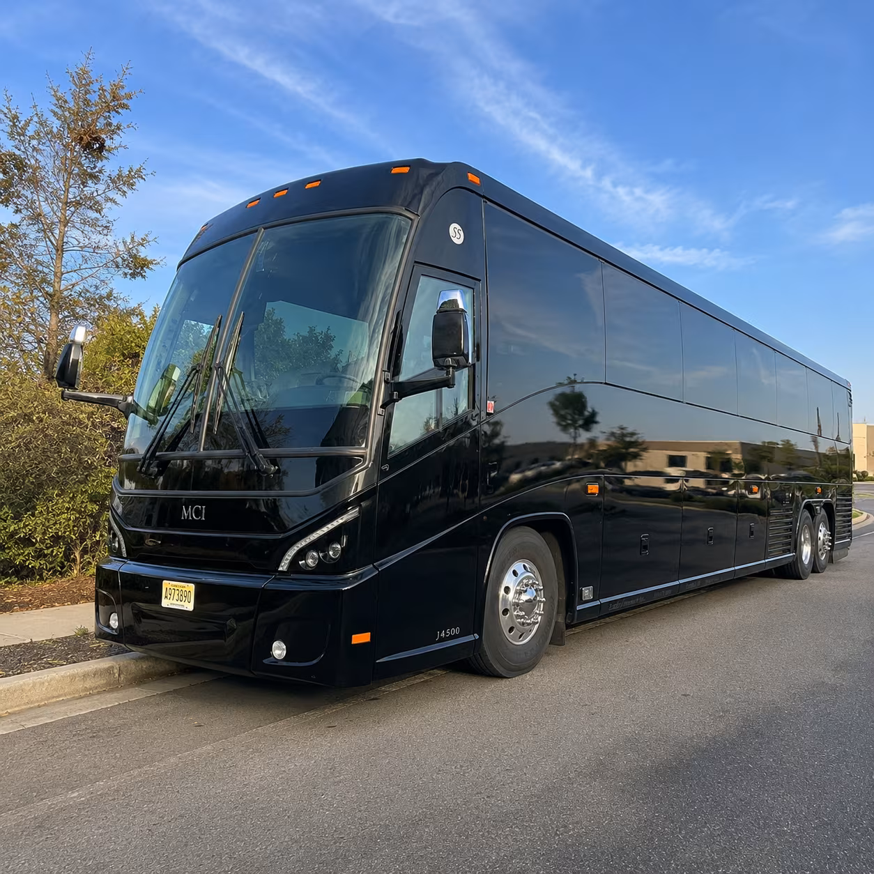 charter bus shuttles between west hartford and the connecticut state capitol